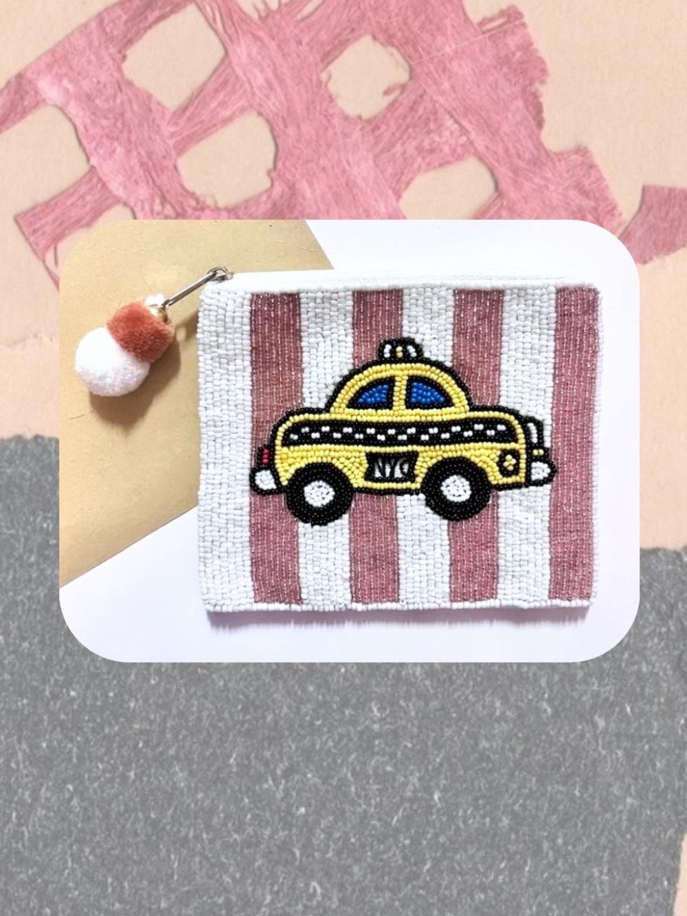 🆕 🎉 francesca’s pink & white beaded New York City taxi cab pouch